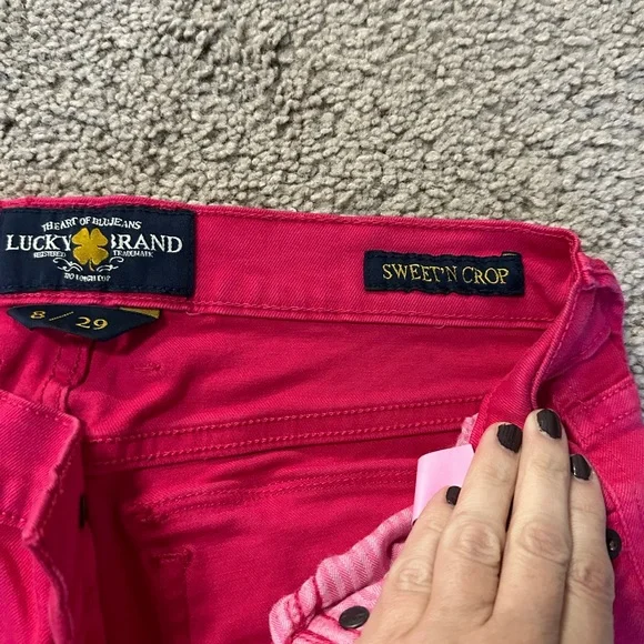 Lucky Brand  Red Sweet N’Crop Jeans Size 29 - Picture 3 of 4